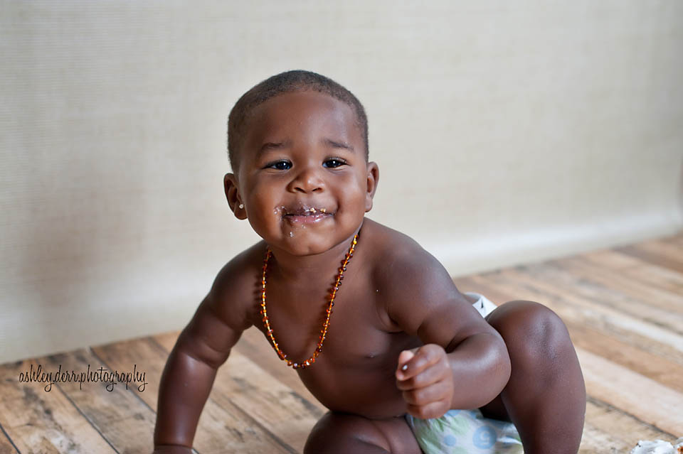 Pittsburgh Cake Smash First Birthday Pittsburgh children's photographer