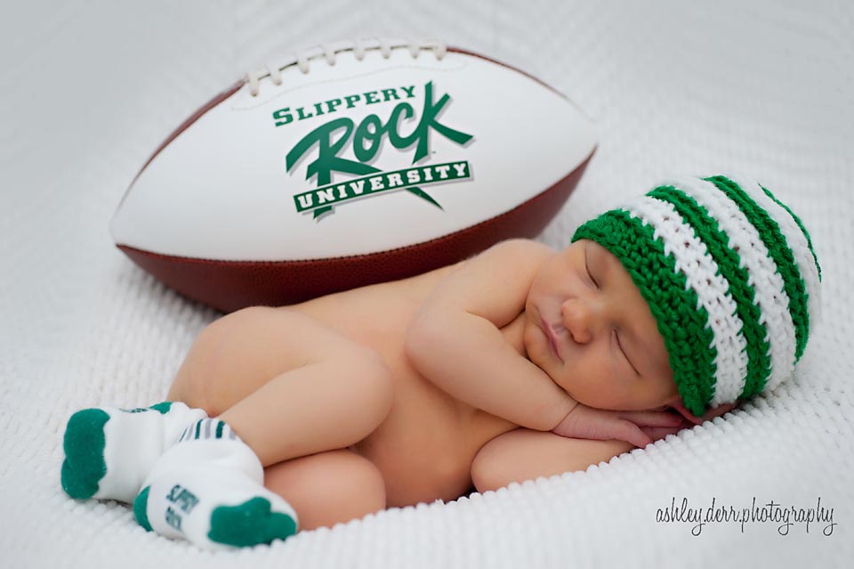pittsburgh newborn photographer