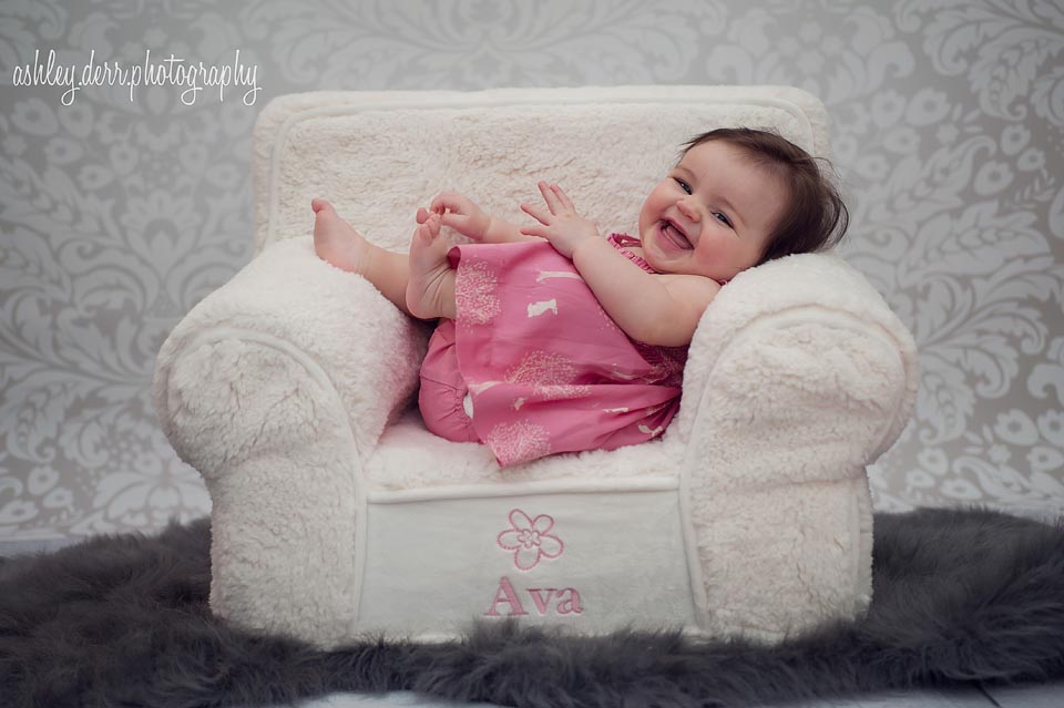Baby photographer in pittsburgh