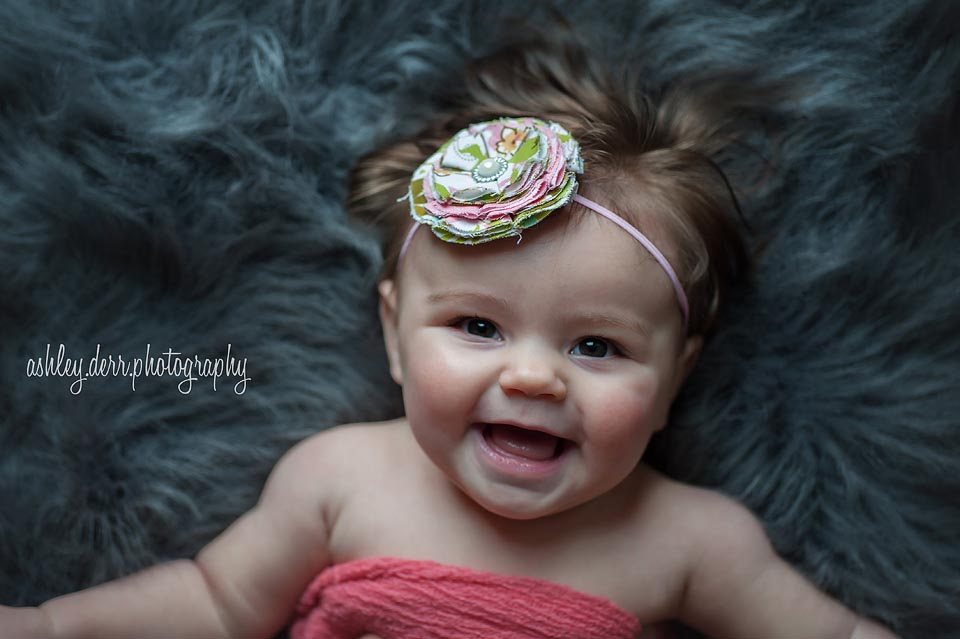 Baby photographer in pittsburgh