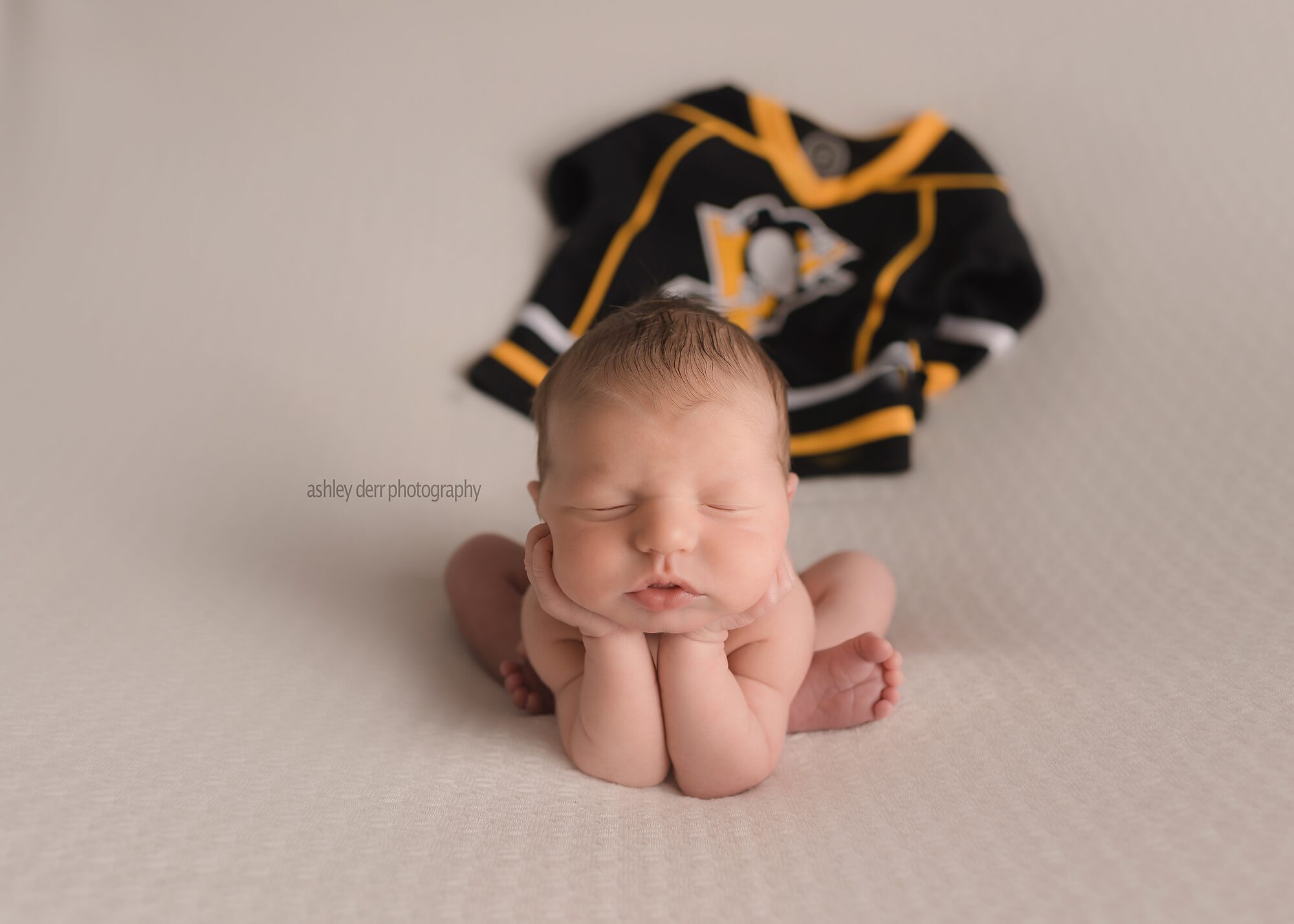 pittsburgh pa newborn photographer