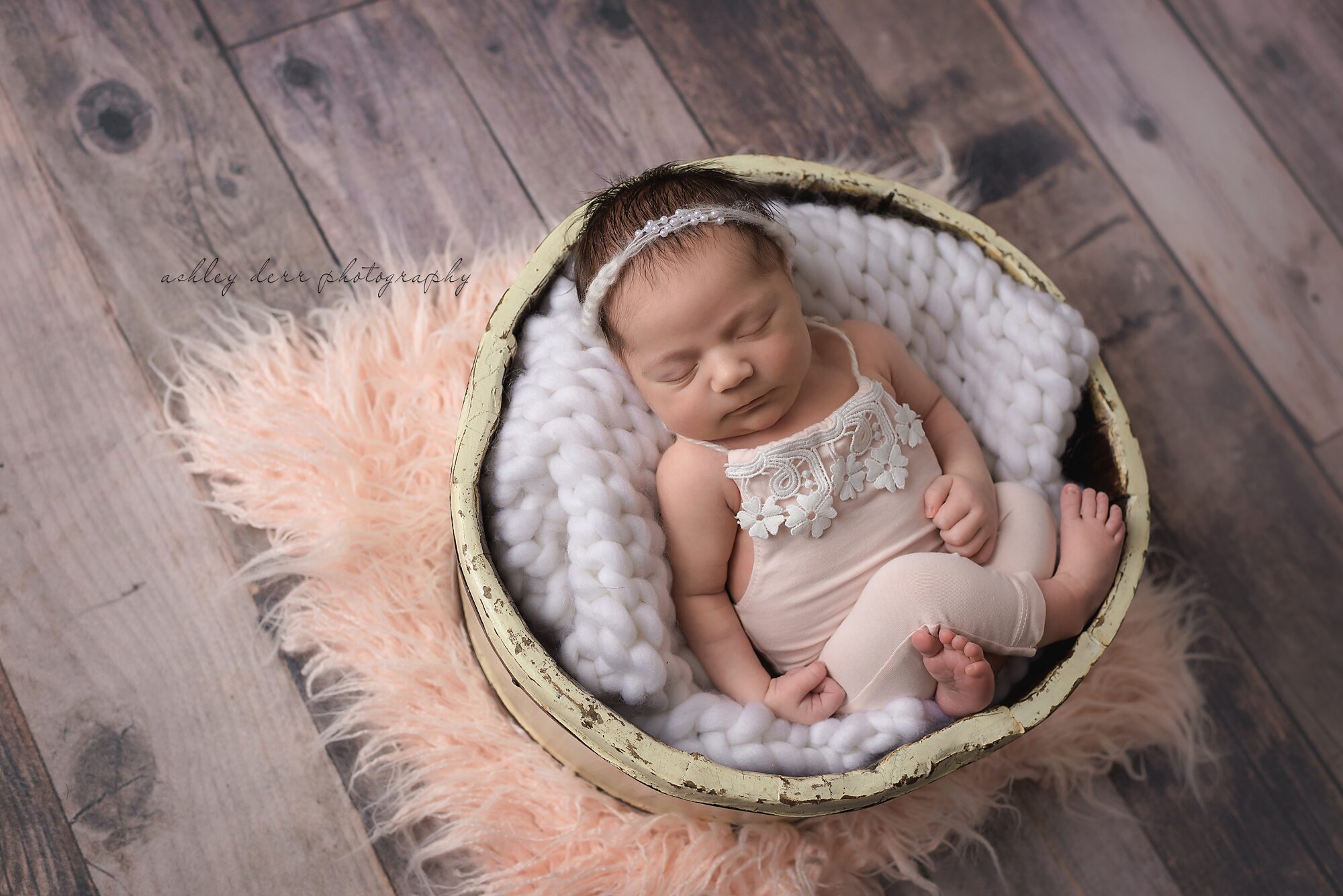 newborn baby photographer gibsonia 15044