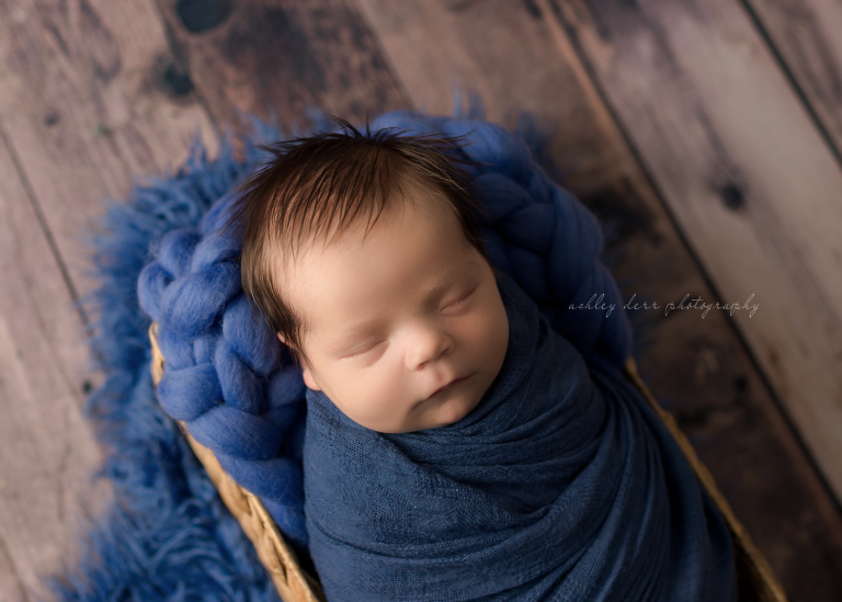 Pittsburgh newborn photographer