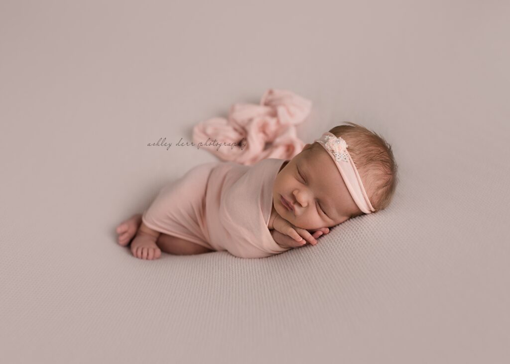 best Pittsburgh newborn photographer