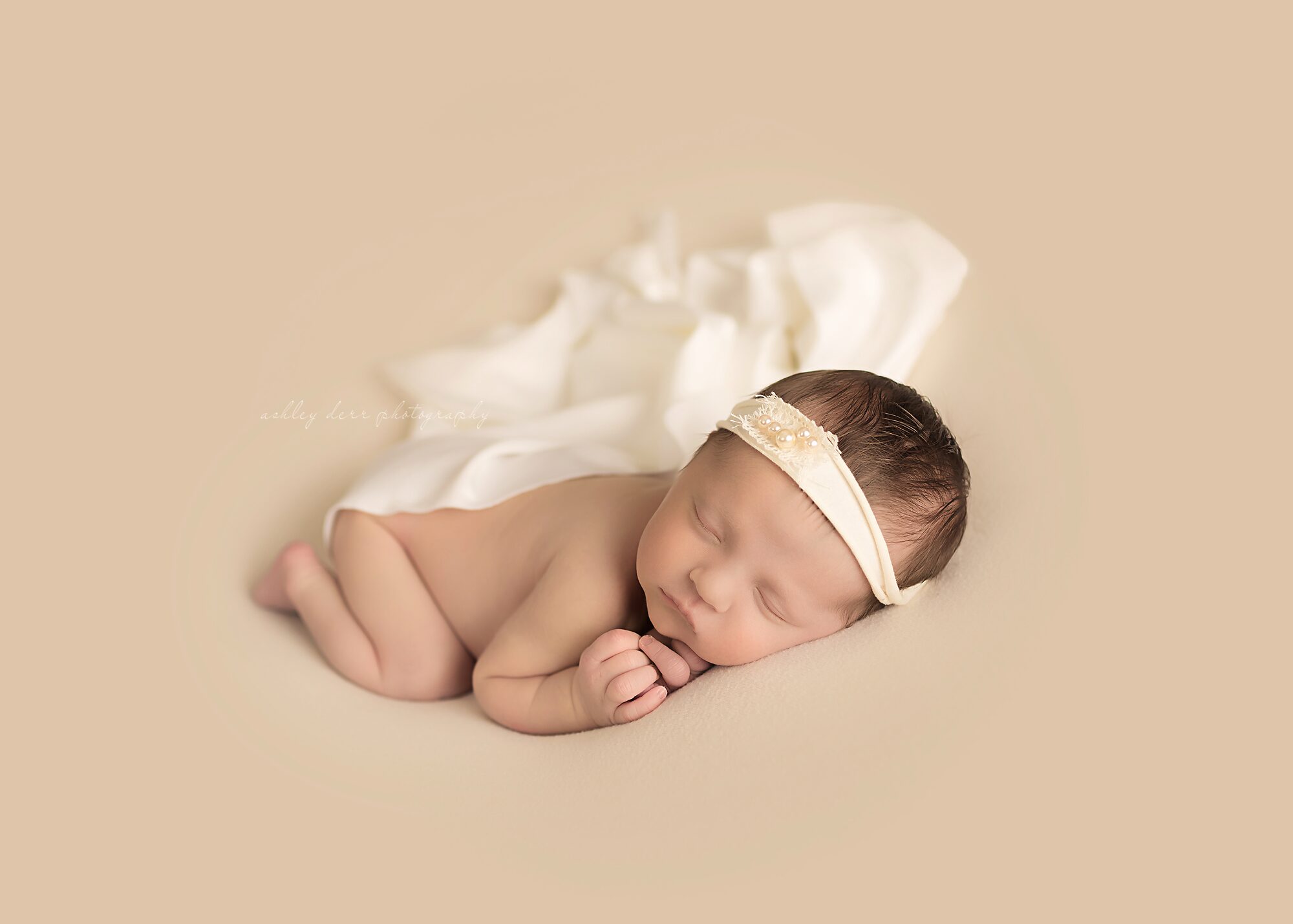 newborn photographer pittsburgh 15202