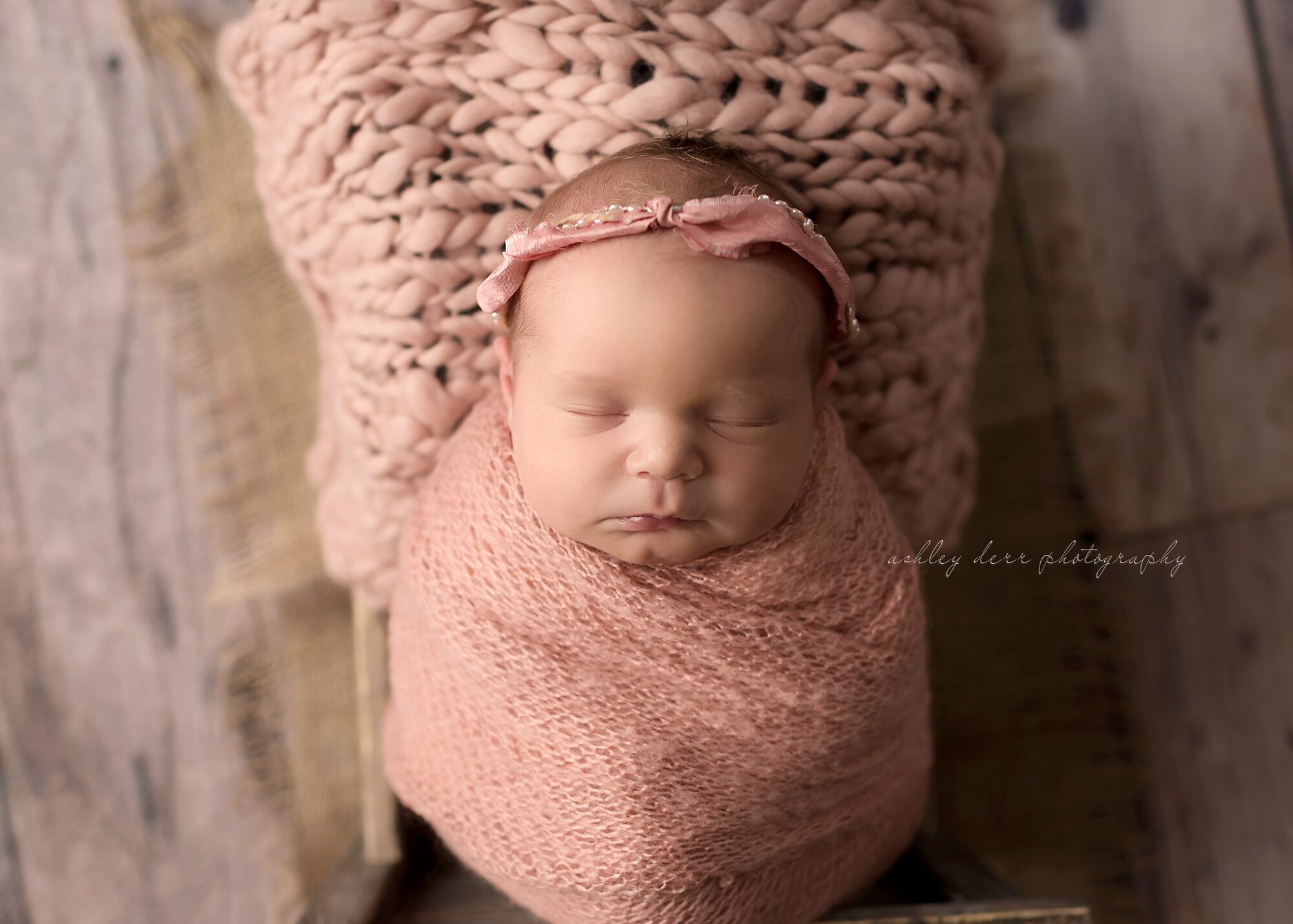 Newborn photographer 15214