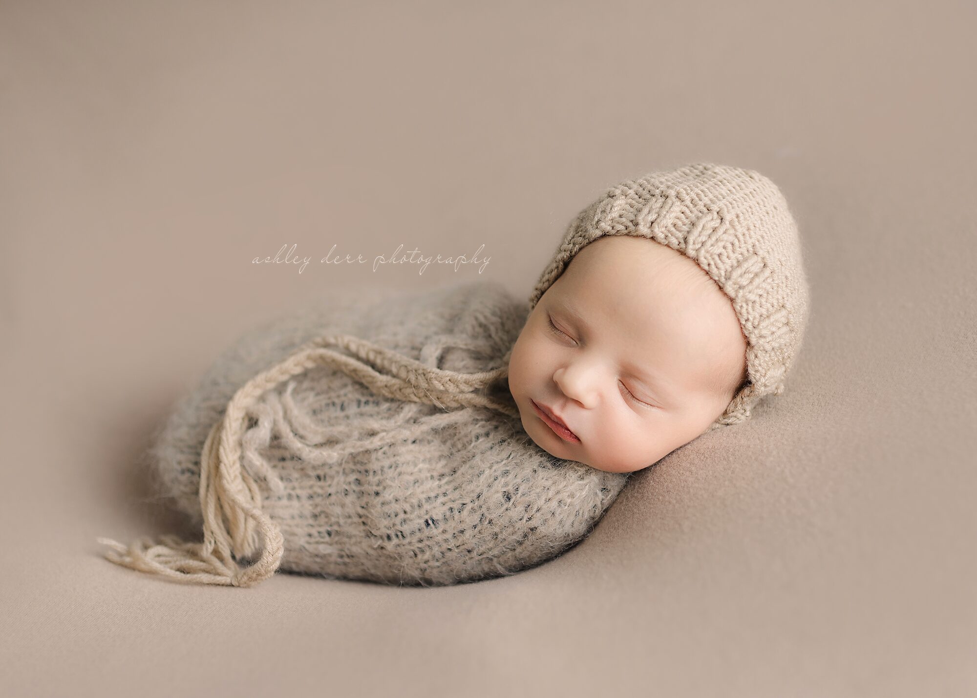 Evans city Pittsburgh newborn photographer