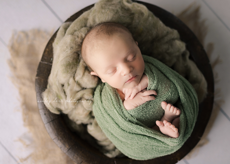 Evans city Pittsburgh newborn photographer