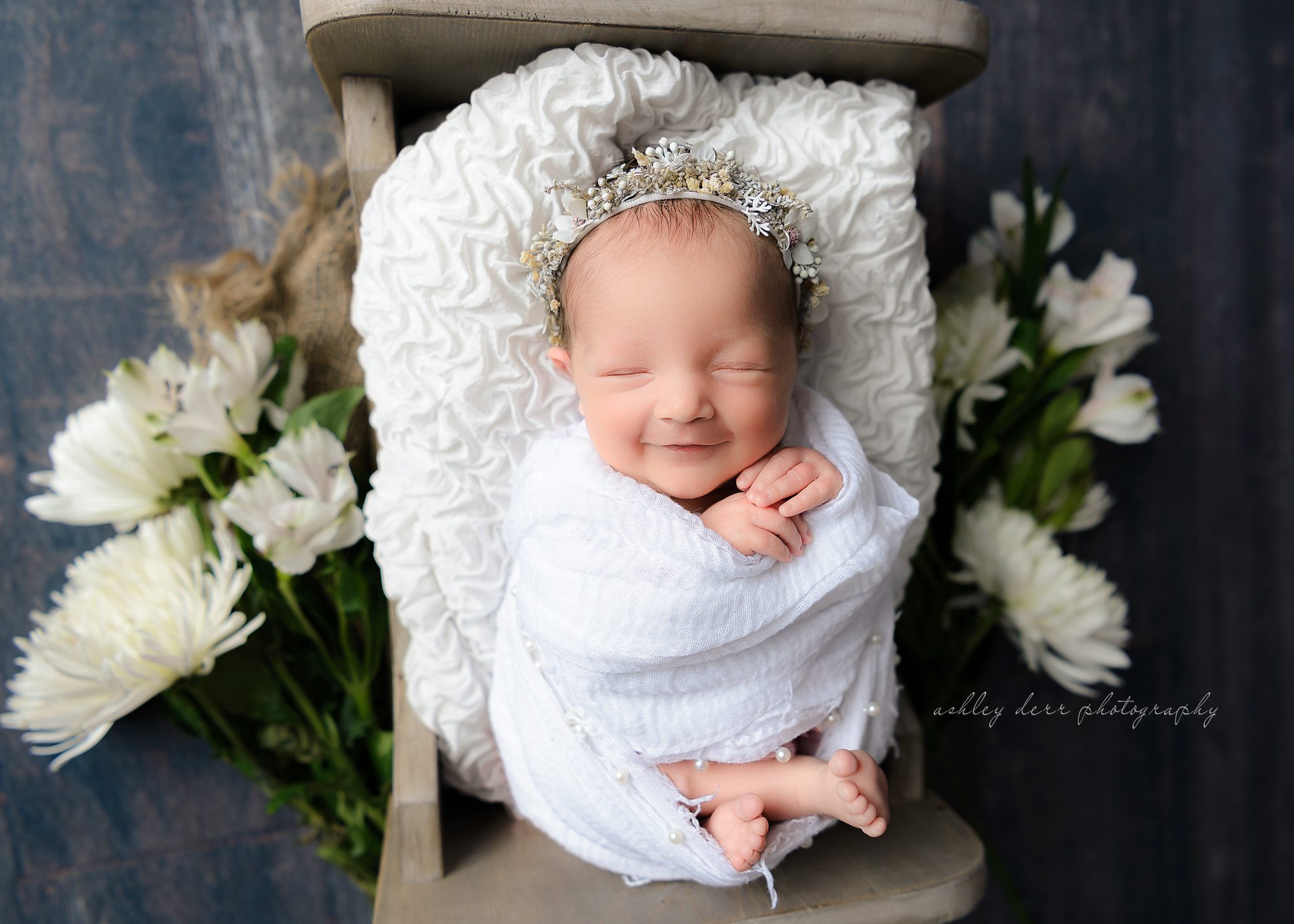 best newborn photographer in Pittsburgh