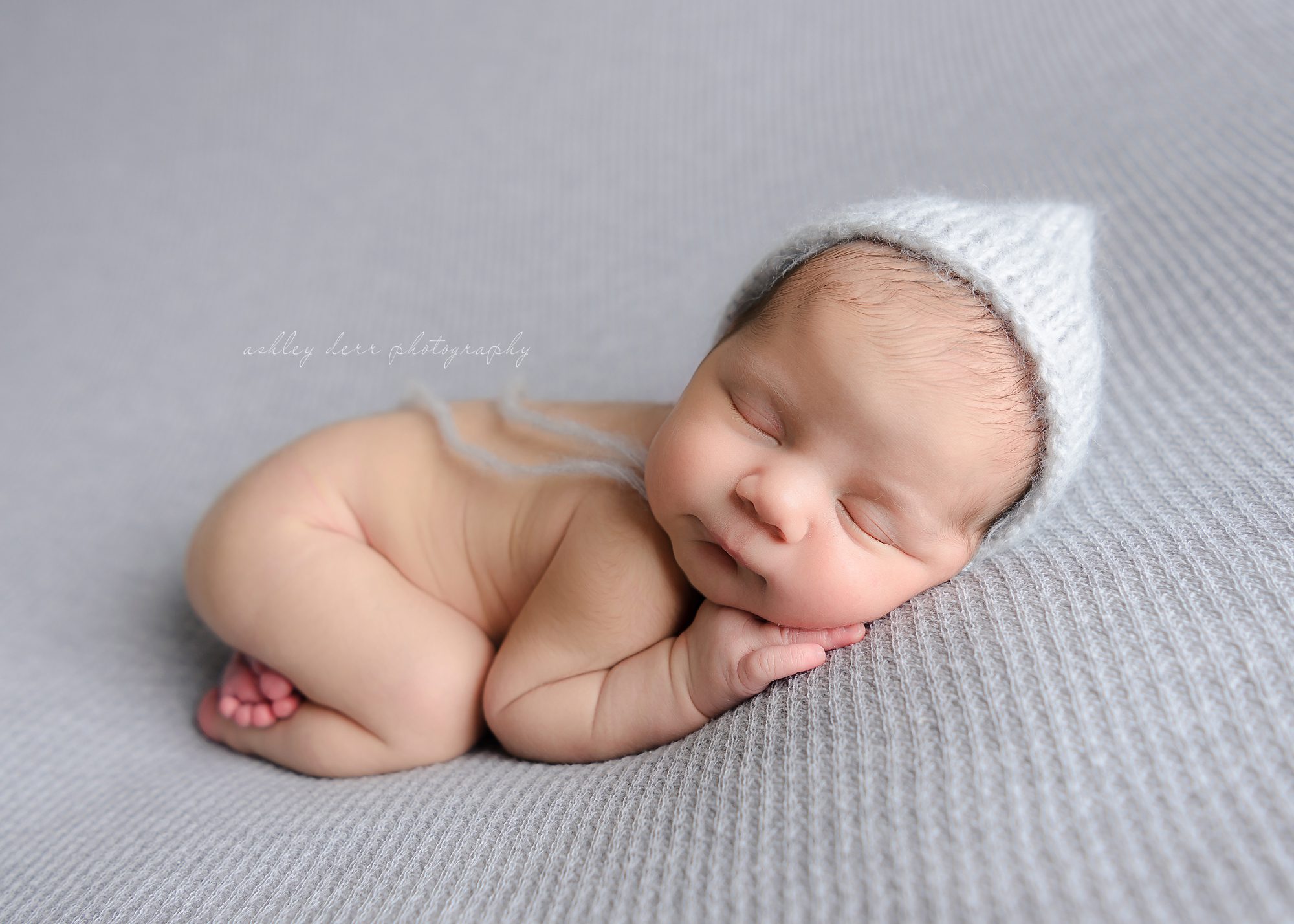Newborn photographer Pittsburgh 