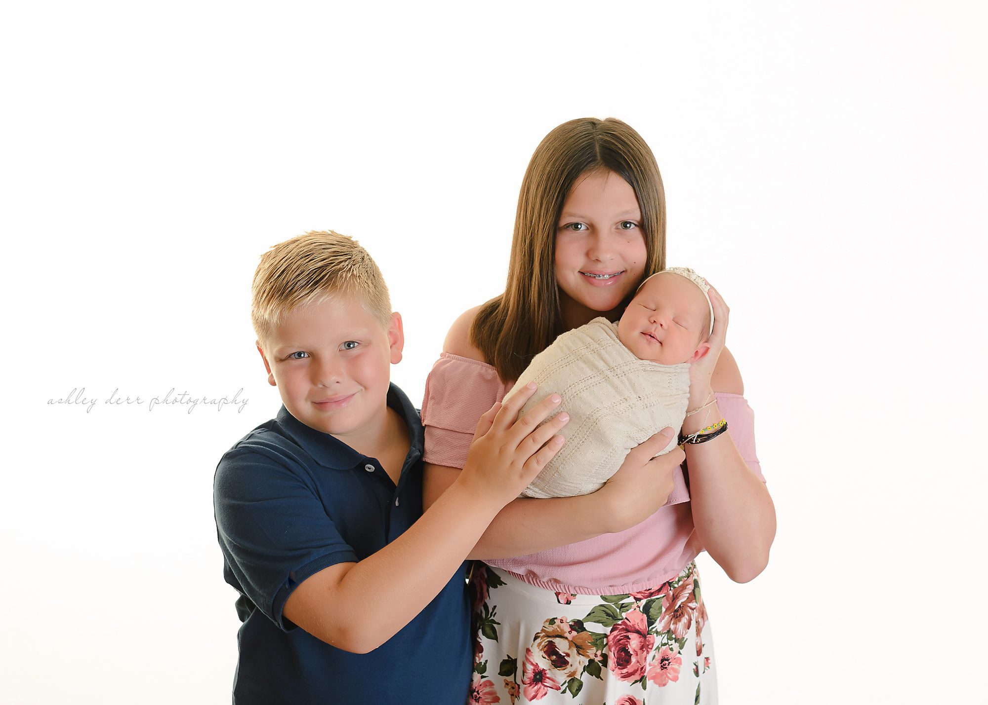 Coraopolis newborn photographer Pittsburgh