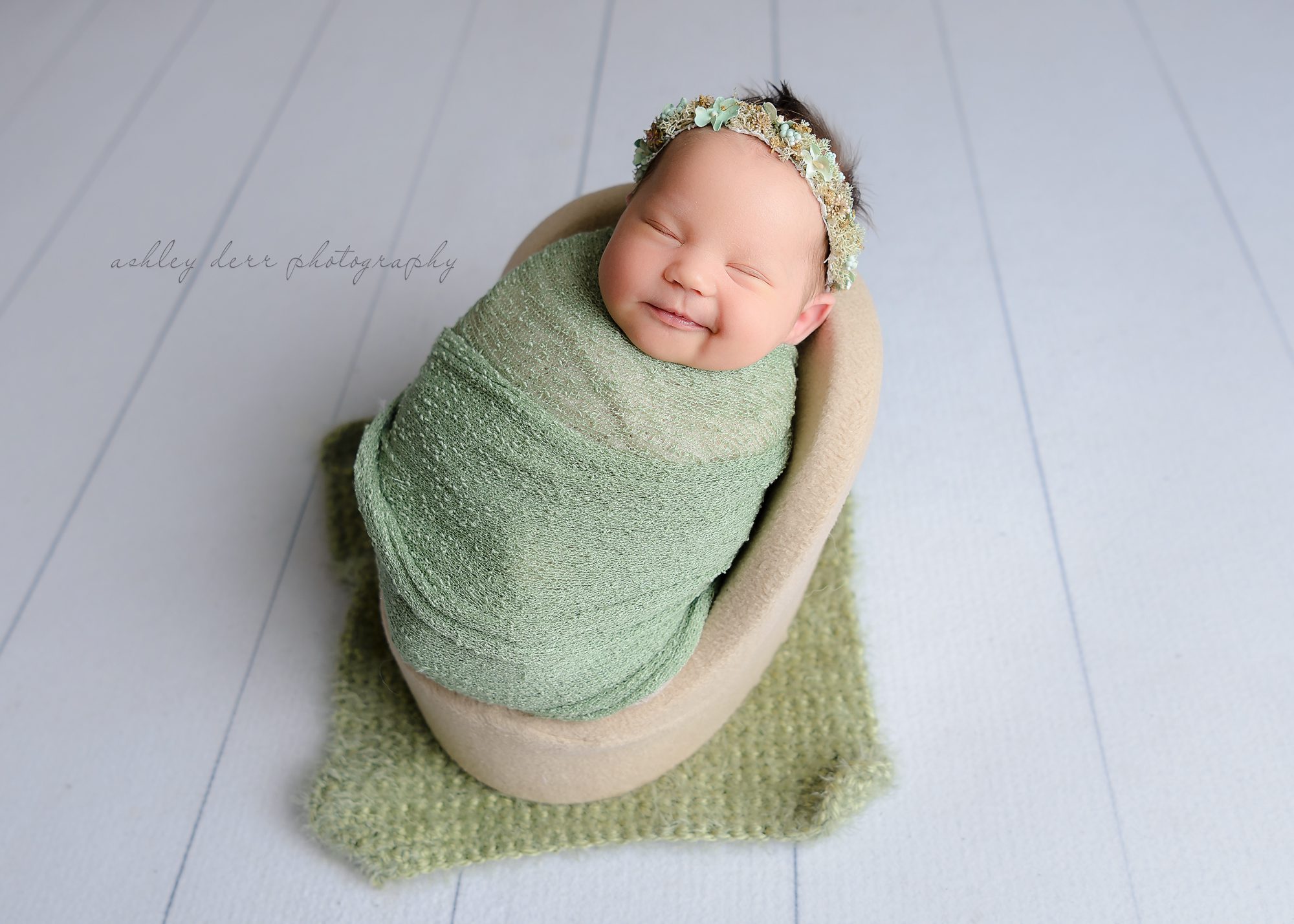 Coraopolis newborn photographer Pittsburgh