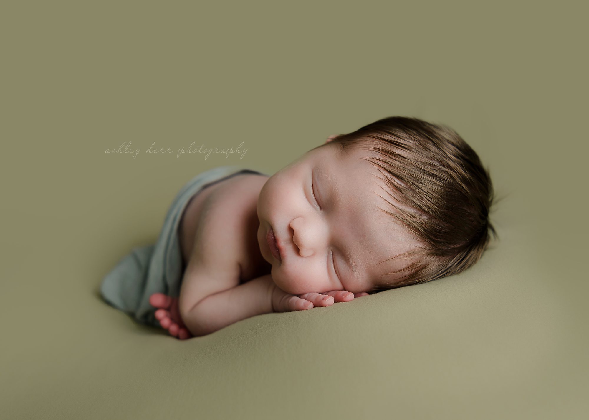 Cranberry Twp PA newborn photographer