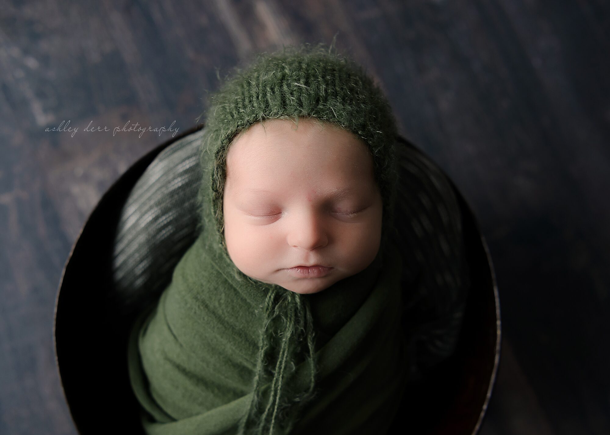 McKees Rocks Pittsburgh newborn photographer