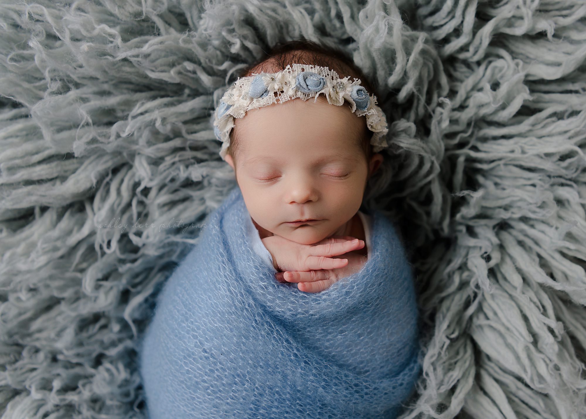 best newborn photographer near Pittsburgh PA