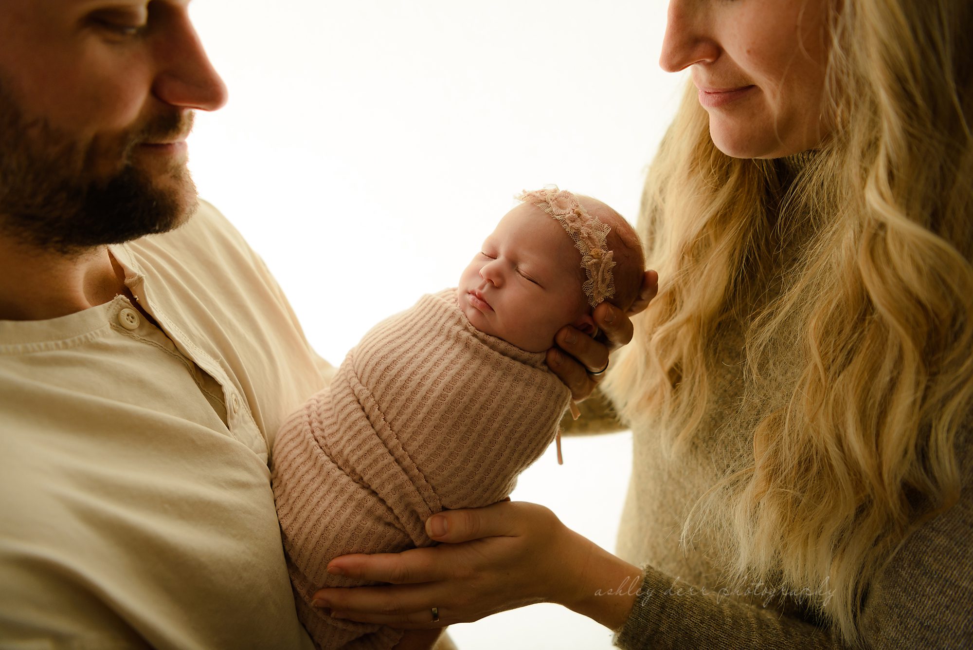 Best Gibsonia PA Newborn Photography