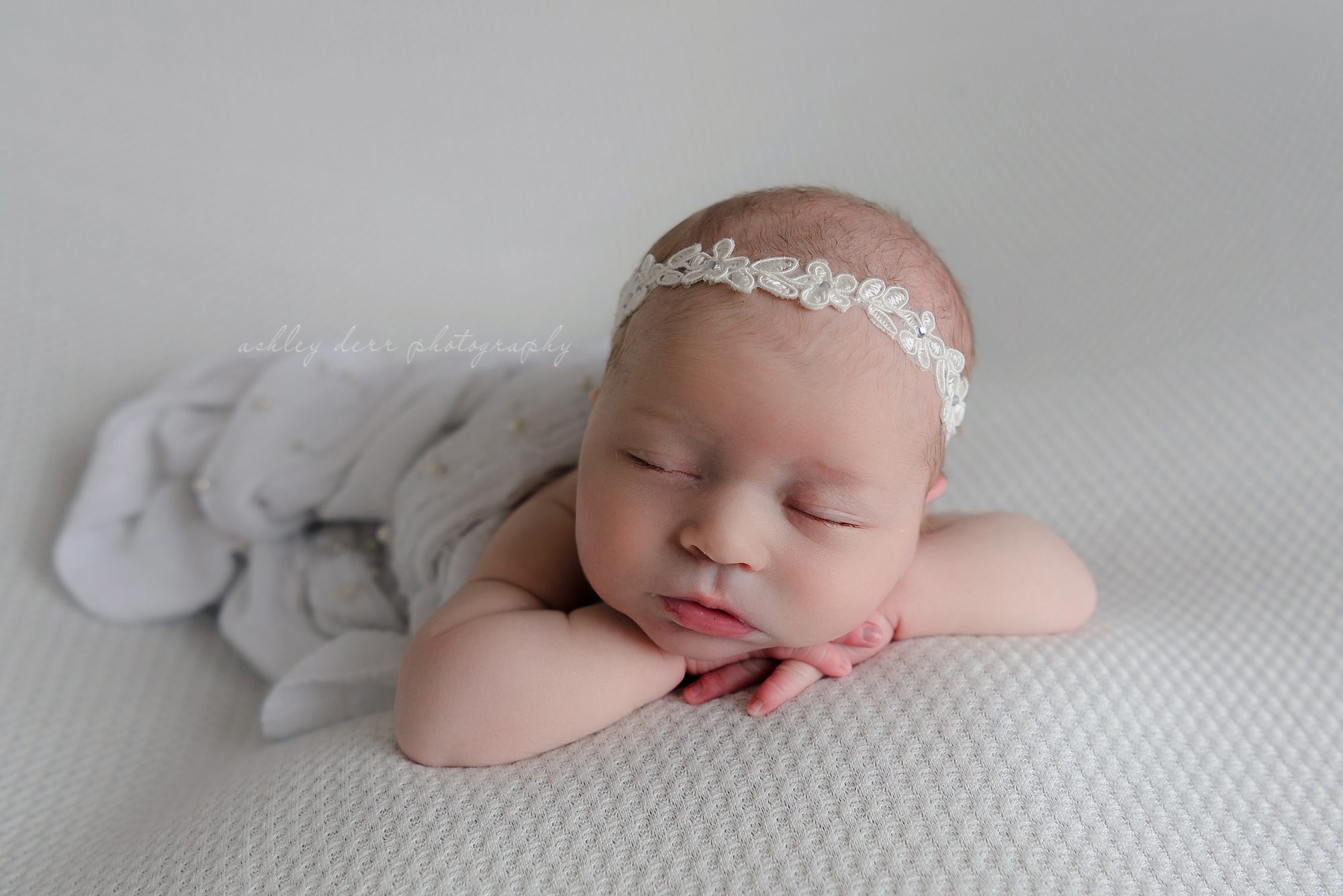 Best Gibsonia PA Newborn Photography