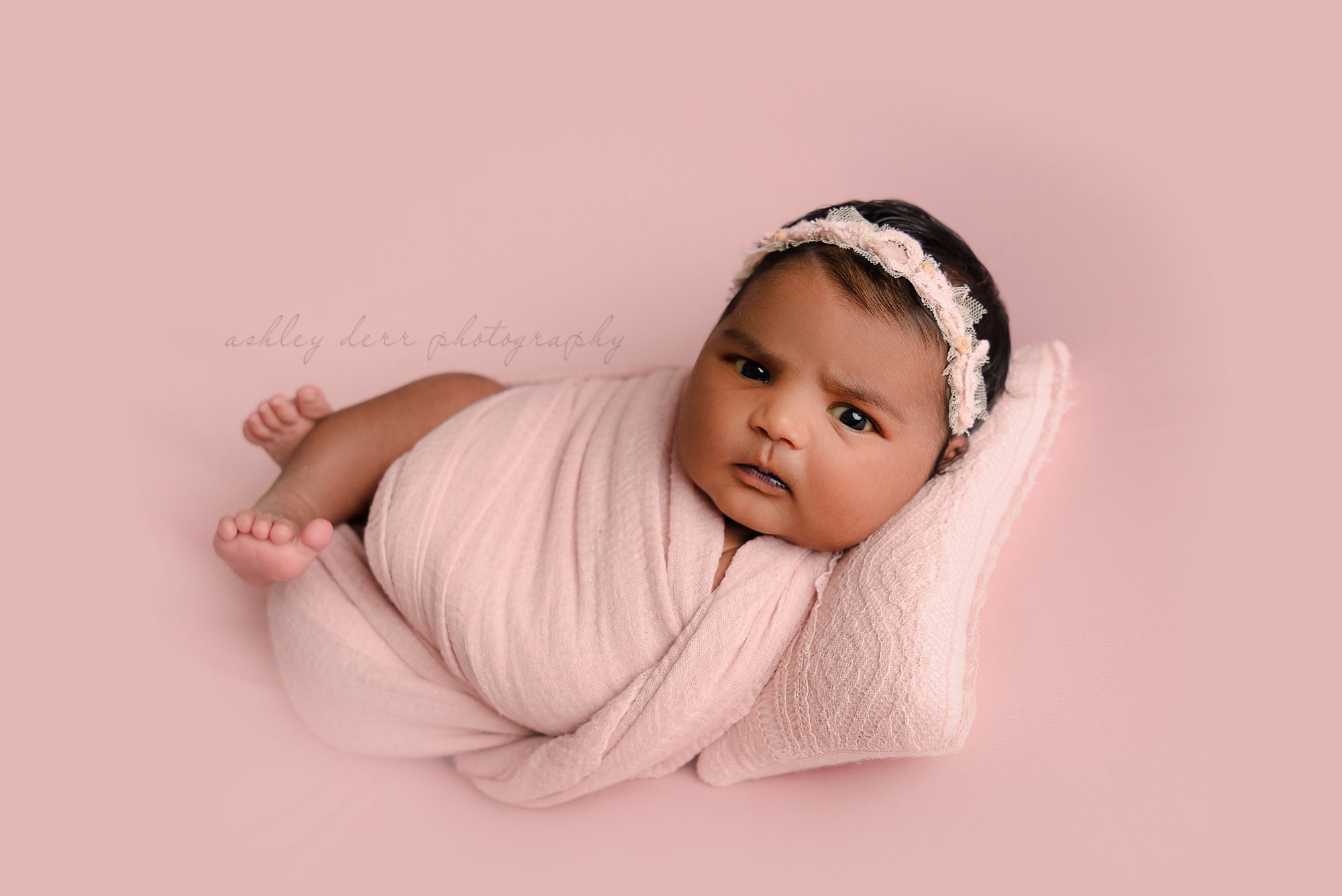 Best newborn photographer Pittsburgh