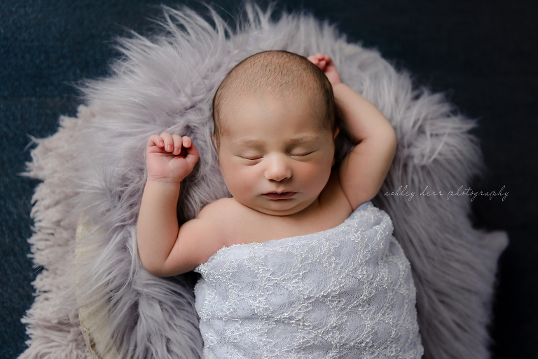 Best Newborn photographer Pittsburgh