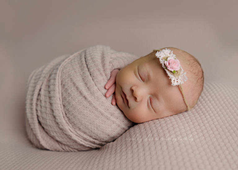 Pittsburgh newborn baby photographer