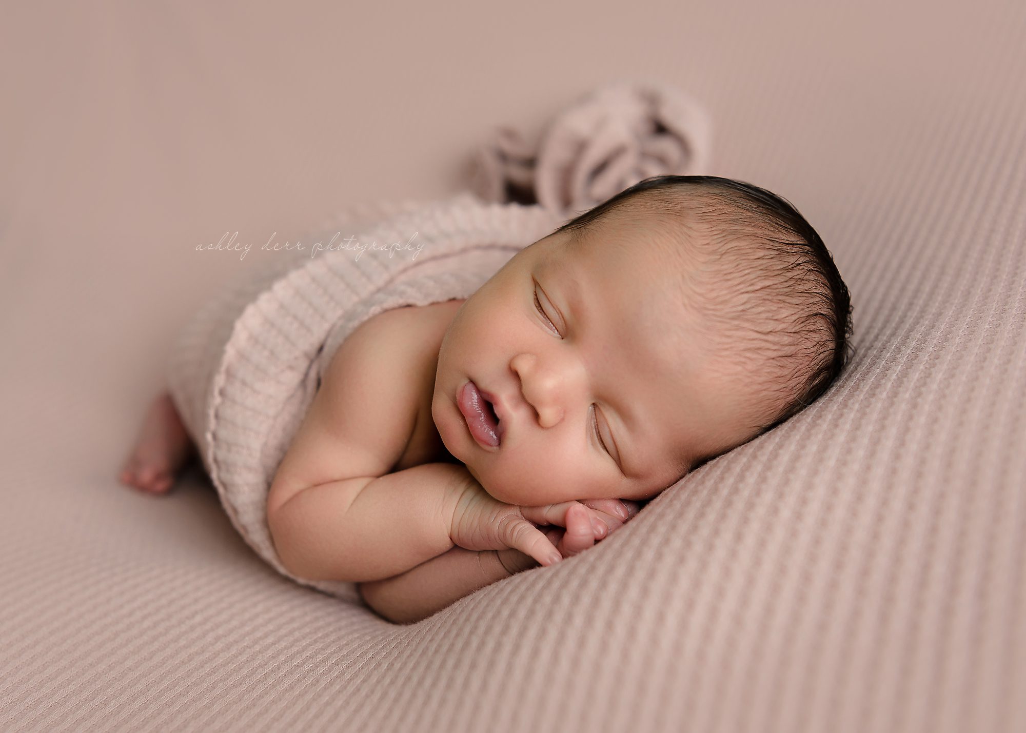Best Pittsburgh newborn baby photographer