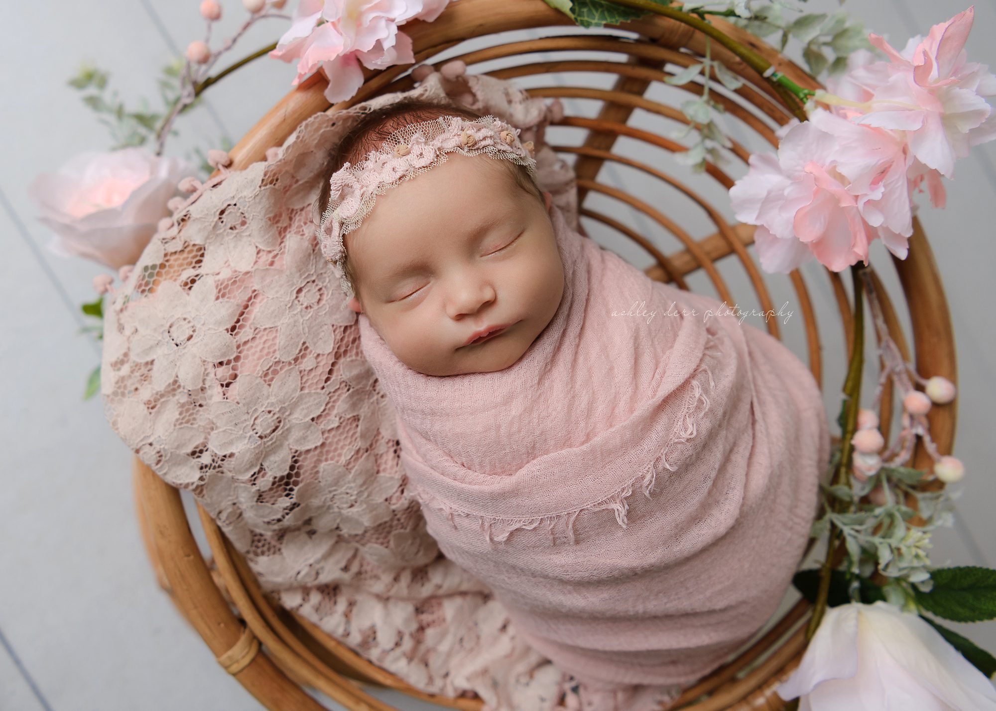 Newborn photographer in Pittsburgh
