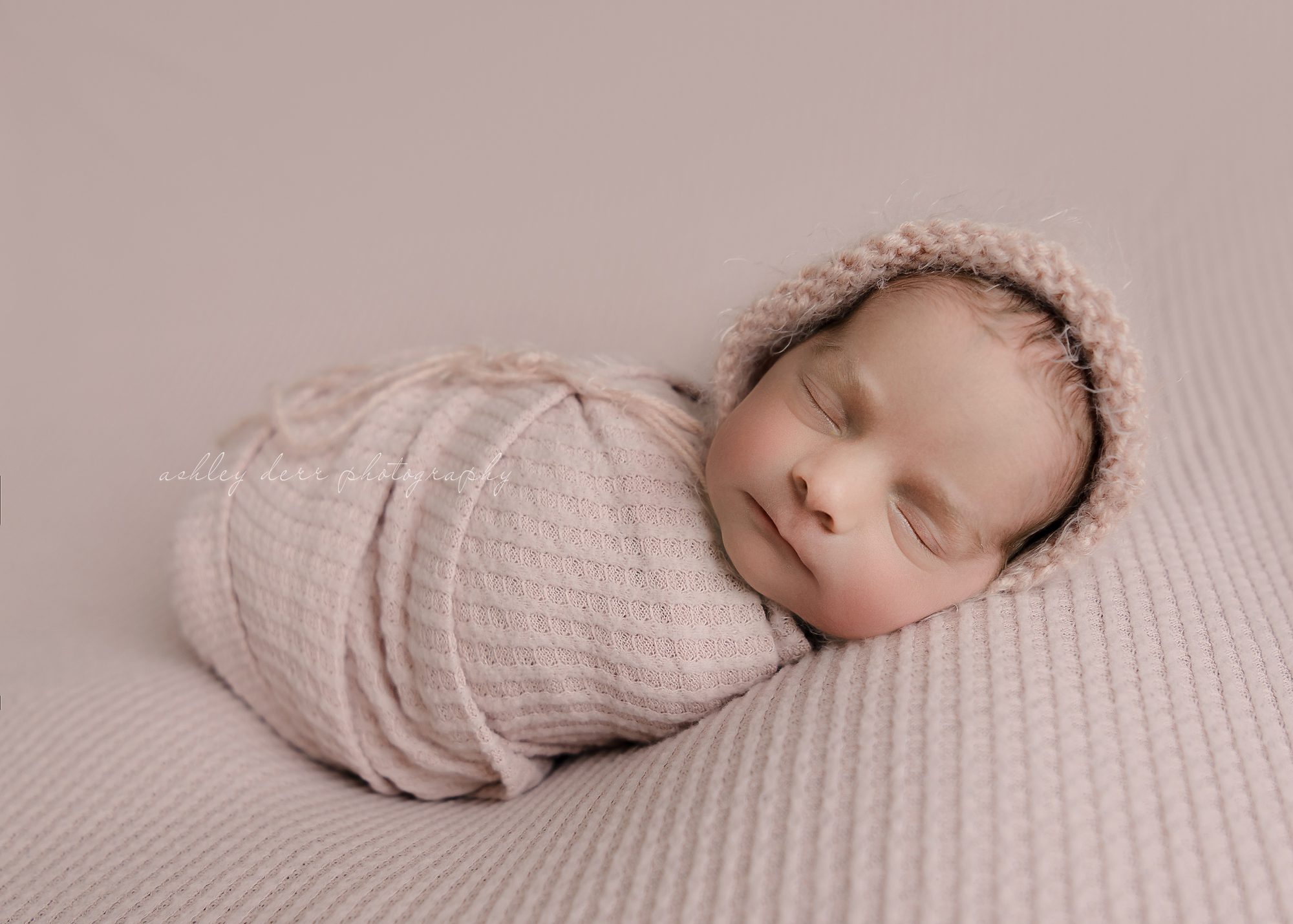 Pittsburgh Newborn Twin Photographer